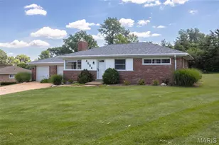 4684 Venarde Dr, Saint Louis, MO 63128 - Photo 7