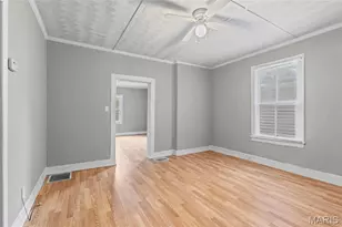 7033 Julian Ave, University City, MO 63130 - Photo 17