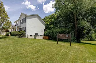 1276 Harvest Ridge Dr, Saint Charles, MO 63303 - Photo 35