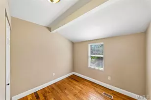 4401 Wilcox Ave, Saint Louis, MO 63116 - Photo 27