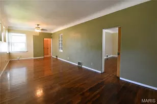 358 W Loretta Ave, Lemay, MO 63125 - Photo 9