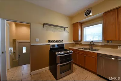 358 W Loretta Avenue, Lemay, MO 63125 - Photo 13