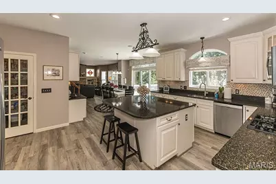 306 Magnolia Valley Drive, O'Fallon, MO 63366 - Photo 25