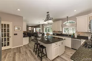 306 Magnolia Valley Dr, O'Fallon, MO 63366 - Photo 25