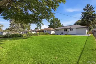 4327 Sinnwell Dr, Saint Louis, MO 63123 - Photo 21