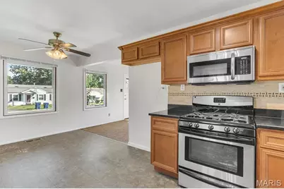 10724 Saint Matthew Lane, Saint Ann, MO 63074 - Photo 5