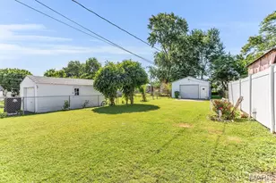 10724 St Matthew Ln, Saint Ann, MO 63074 - Photo 35
