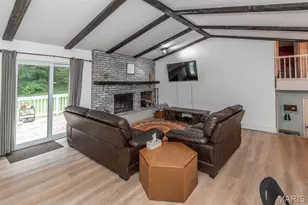 130 Satinwood Ct, Saint Charles, MO 63304 - Photo 9