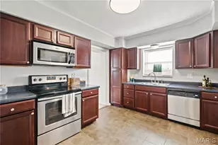 6533 Tholozan Ave, Saint Louis, MO 63109 - Photo 11