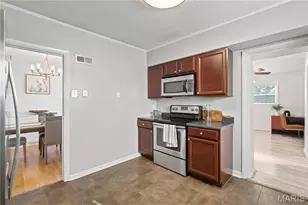 6533 Tholozan Ave, Saint Louis, MO 63109 - Photo 13