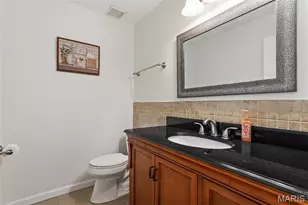 1511 Hampton Hall Dr, Chesterfield, MO 63017 - Photo 21