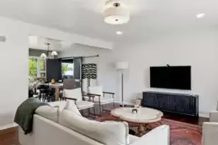 1015 Chartres Ave, University City, MO 63132 - Photo 5