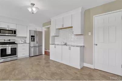 824 Rainbow Drive, Unincorporated, MO 63125 - Photo 13