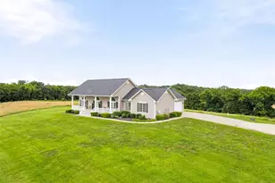 887 Burt Ln, New Haven, MO 63068 - Photo 3