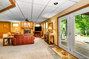 2561 Christopher Oaks Ct, Oakville, MO 63129 - Photo 45