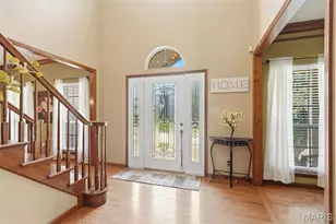 2561 Christopher Oaks Ct, Oakville, MO 63129 - Photo 7