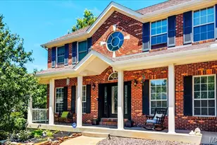 2561 Christopher Oaks Ct, Oakville, MO 63129 - Photo 3