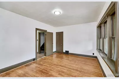 5021 Ray Avenue, Saint Louis, MO 63116 - Photo 3