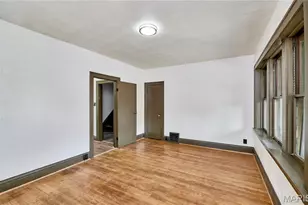 5021 Ray Ave, Saint Louis, MO 63116 - Photo 3