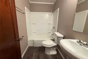 8733 Mavis Pl, Saint John, MO 63114 - Photo 13
