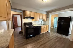 8733 Mavis Pl, Saint John, MO 63114 - Photo 5