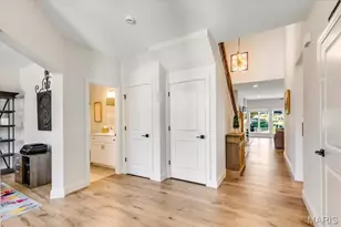 688 Bluffs View Ct, Eureka, MO 63025 - Photo 5
