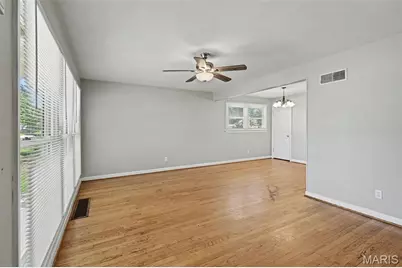 570 Saint Christina Lane, Florissant, MO 63031 - Photo 3
