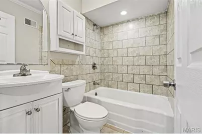 570 Saint Christina Lane, Florissant, MO 63031 - Photo 17