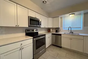 9921 Norbridge Ln, Saint Louis, MO 63137 - Photo 9