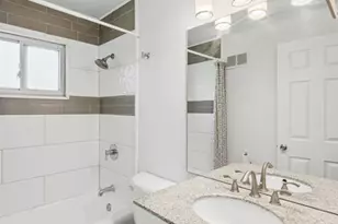 6937 Berkridge Ct, Hazelwood, MO 63042 - Photo 15