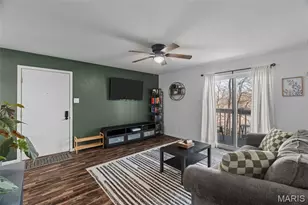 621 S Kirkwood Rd, Kirkwood, MO 63122 - Photo 5