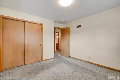 10629 Knollside Circle, Saint Louis, MO 63123 - Photo 21
