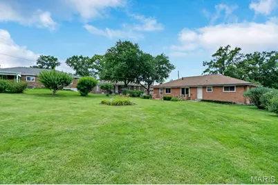 10629 Knollside Circle, Saint Louis, MO 63123 - Photo 41