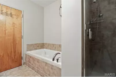1627 Locust Street #202, Saint Louis, MO 63103 - Photo 27