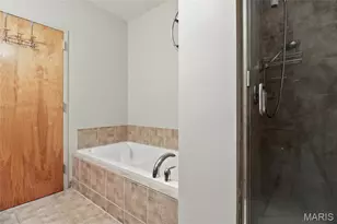 1627 Locust St, Saint Louis, MO 63103 - Photo 27