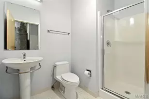 1627 Locust St, Saint Louis, MO 63103 - Photo 31