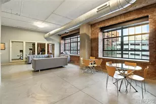 1627 Locust St, Saint Louis, MO 63103 - Photo 37