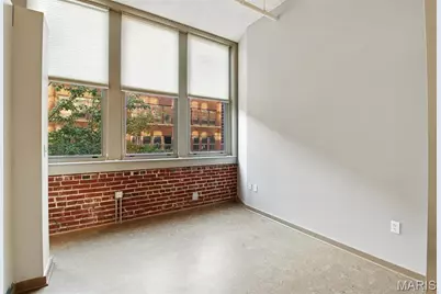 1627 Locust Street #202, Saint Louis, MO 63103 - Photo 29