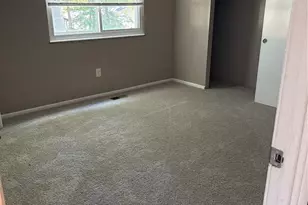 2423 Soundview Ct, Florissant, MO 63031 - Photo 7