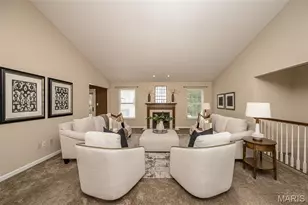 368 Clarendon Ln, Saint Charles, MO 63301 - Photo 5