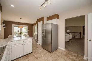 368 Clarendon Ln, Saint Charles, MO 63301 - Photo 11
