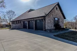 23900 Emerson Rd, Lebanon, MO 65536 - Photo 83