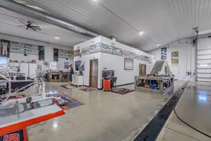 23900 Emerson Rd, Lebanon, MO 65536 - Photo 79
