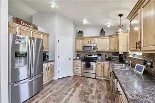 205 Hickory Farms Dr, Hawk Point, MO 63349 - Photo 13