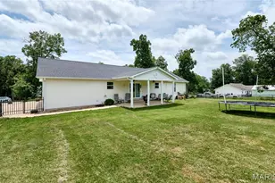 205 Hickory Farms Dr, Hawk Point, MO 63349 - Photo 43