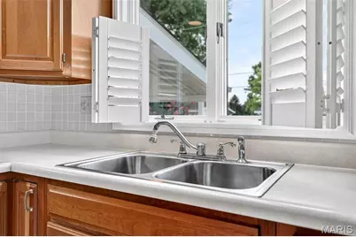 723 Woodward Drive, Saint Louis, MO 63125 - Photo 19