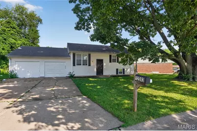 12083 Garden Lane, Saint Louis, MO 63138 - Photo 1