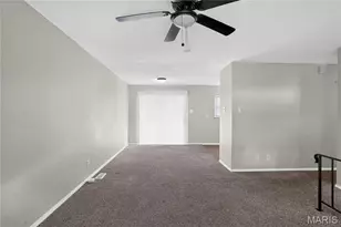 12083 Garden Ln, Saint Louis, MO 63138 - Photo 11