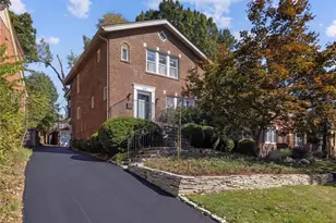 7117 Northmoor Dr, University City, MO 63105 - Photo 1