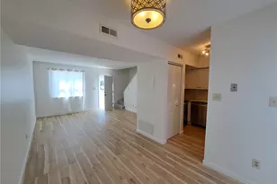 1630 E Swan Cir, Brentwood, MO 63144 - Photo 7